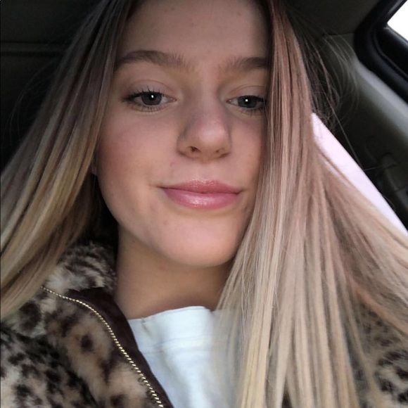 Meet your Posher, Liliann - Picture 1 of 1